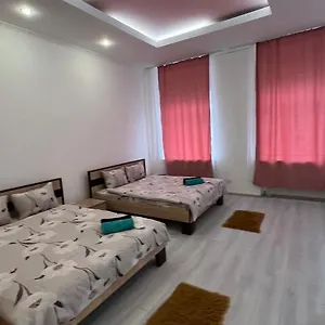  Апартаменты Moishahouse5 Kotliarska